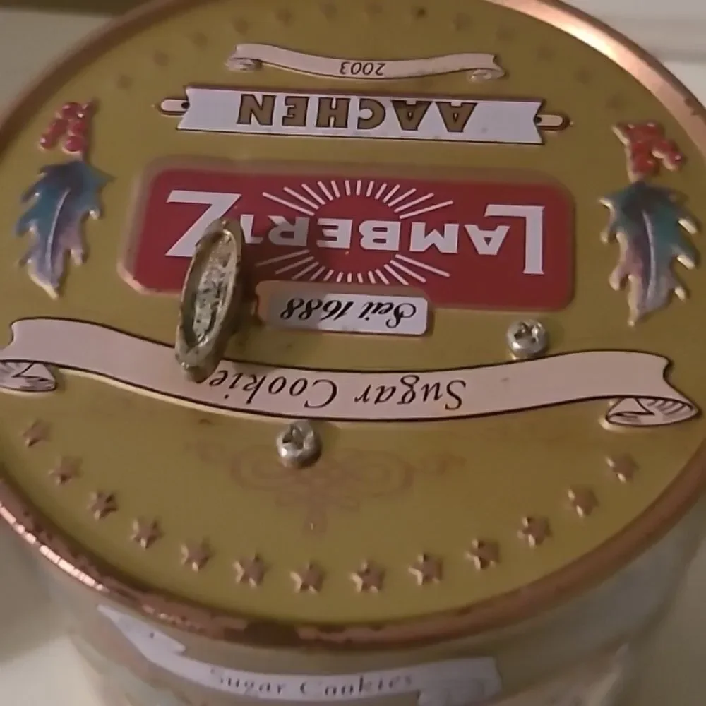Festive Sugar Cookie Gold Musical  Cookie Tin